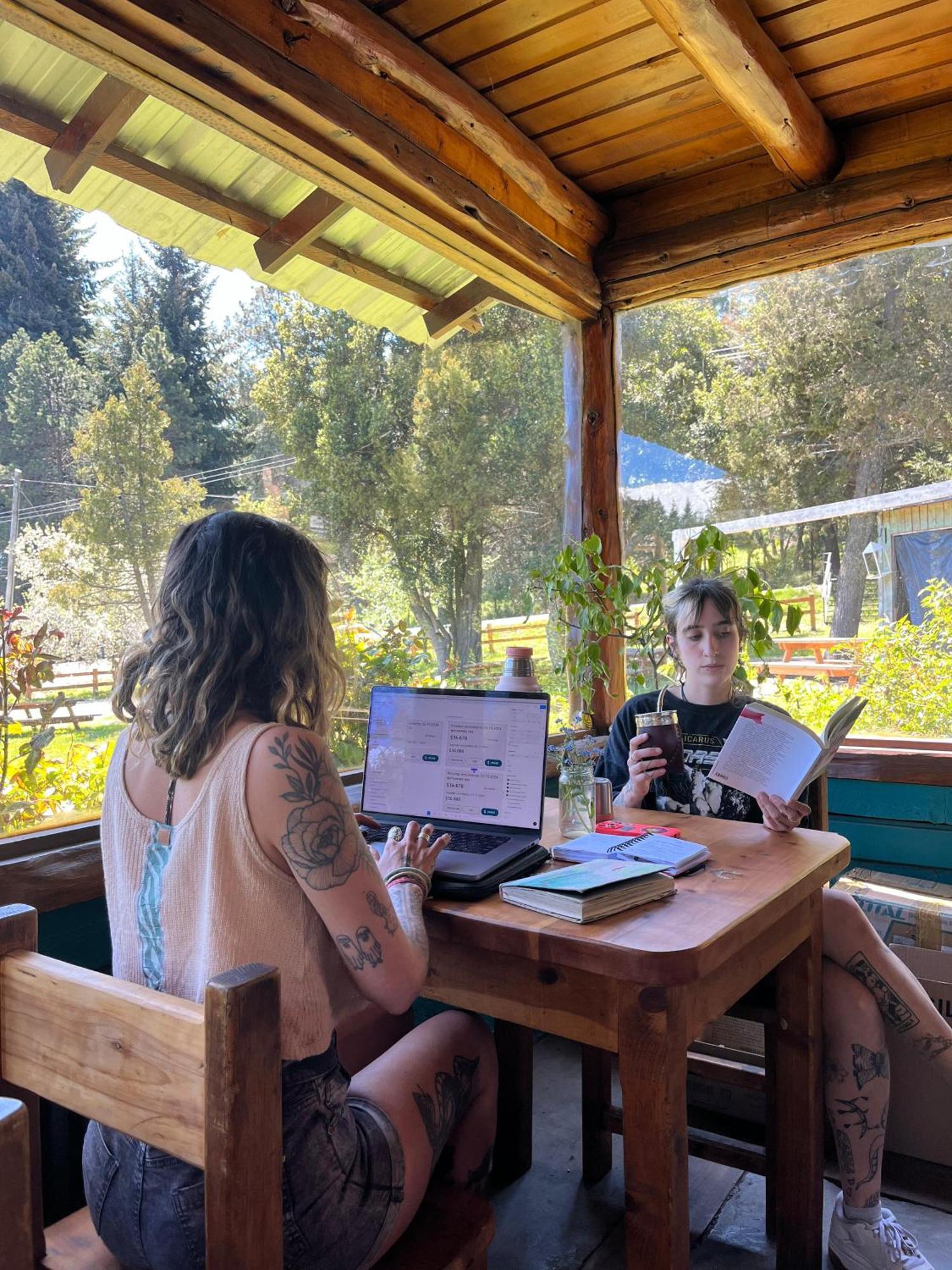 Hostel Capsula Refugio Oeste Bariloche Zewnętrze zdjęcie